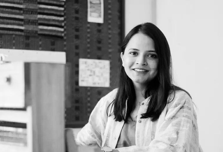 Paiwand, founded by Ashita Singha in India, upcycles fabric waste into unique handcrafted textiles using traditional methods. This sustainable approach matches House of Woven Stories’ focus on ethical craftsmanship and conscious fashion.