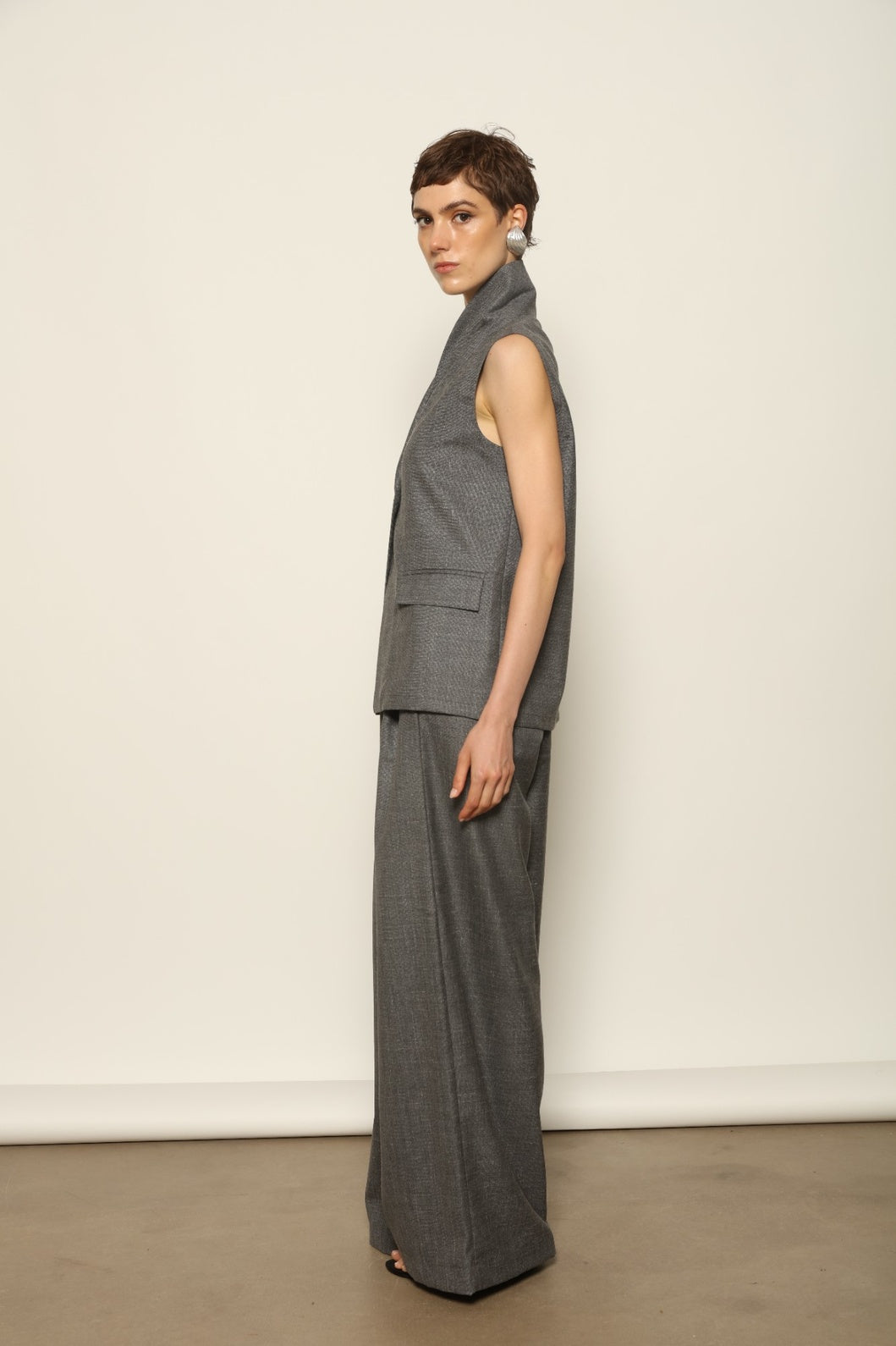 Parigi Grey Off-White Trousers - House of Woven Stories