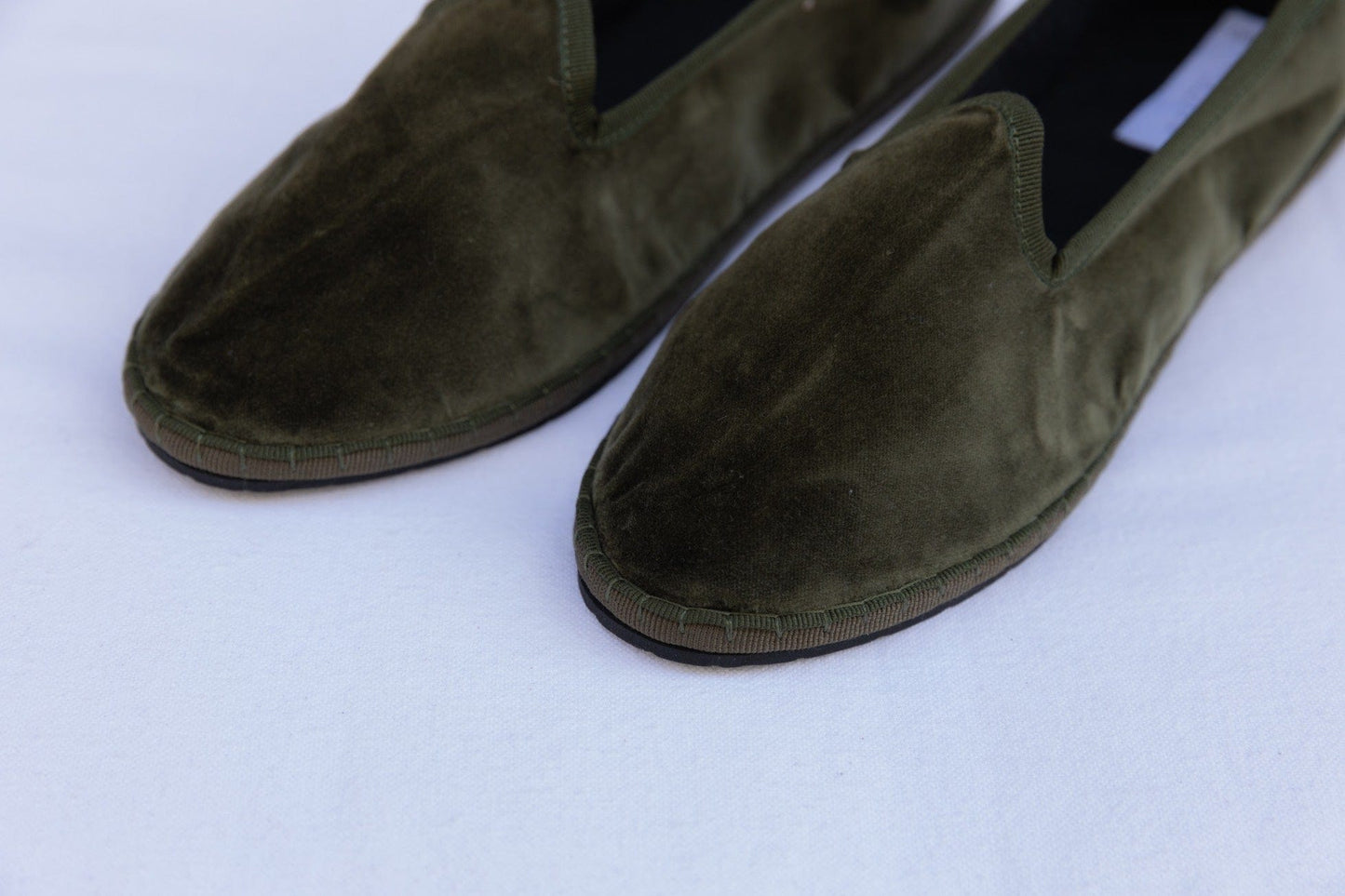 Bosco Venetian Slippers by Teod’amar, handmade in Venice from upcycled luxury fabrics with recycled rubber soles. Timeless, sustainable, and crafted with care.