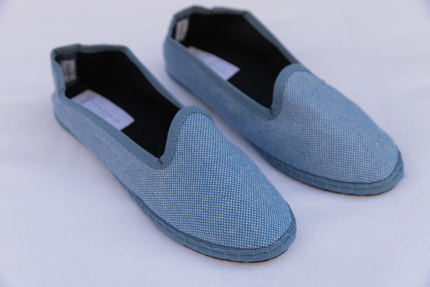 Sky Special Venetian Slippers by Teod’amar, handmade in Venice from upcycled luxury fabrics and recycled bicycle tyres. Unique, eco-conscious, and timelessly elegant.