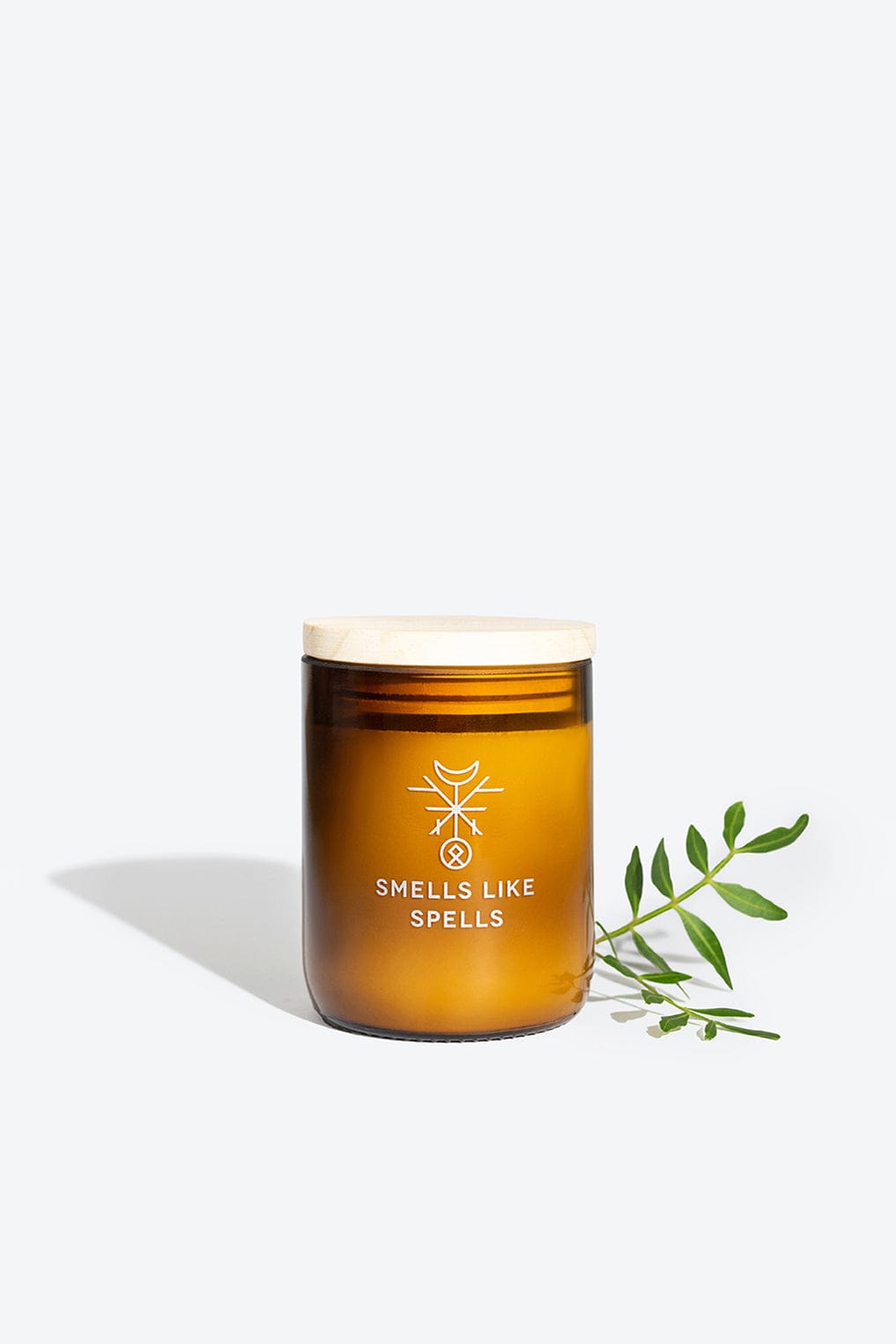 Handcrafted scented candle inspired by Norse goddess Idunn, made from natural soy wax by Smells Like Spells, available at House of Woven Stories – ideal for rituals of youth, vitality, and sensuality.