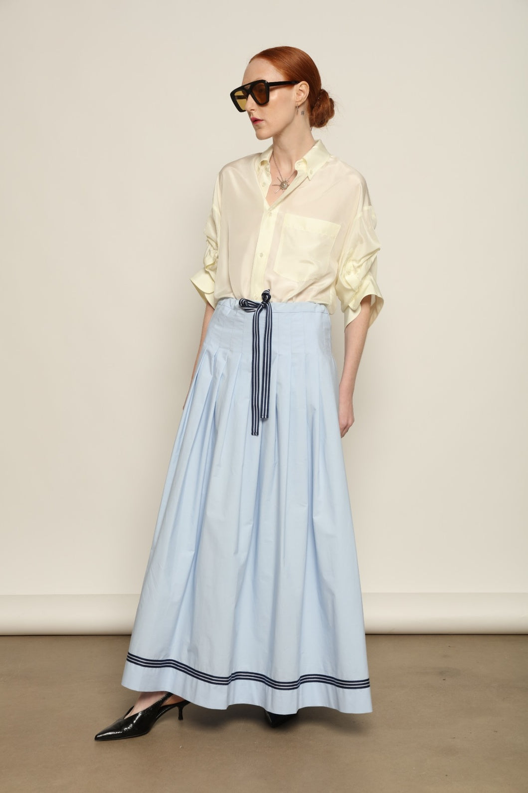 The Blue Skirt - Les Vacances d'Irina