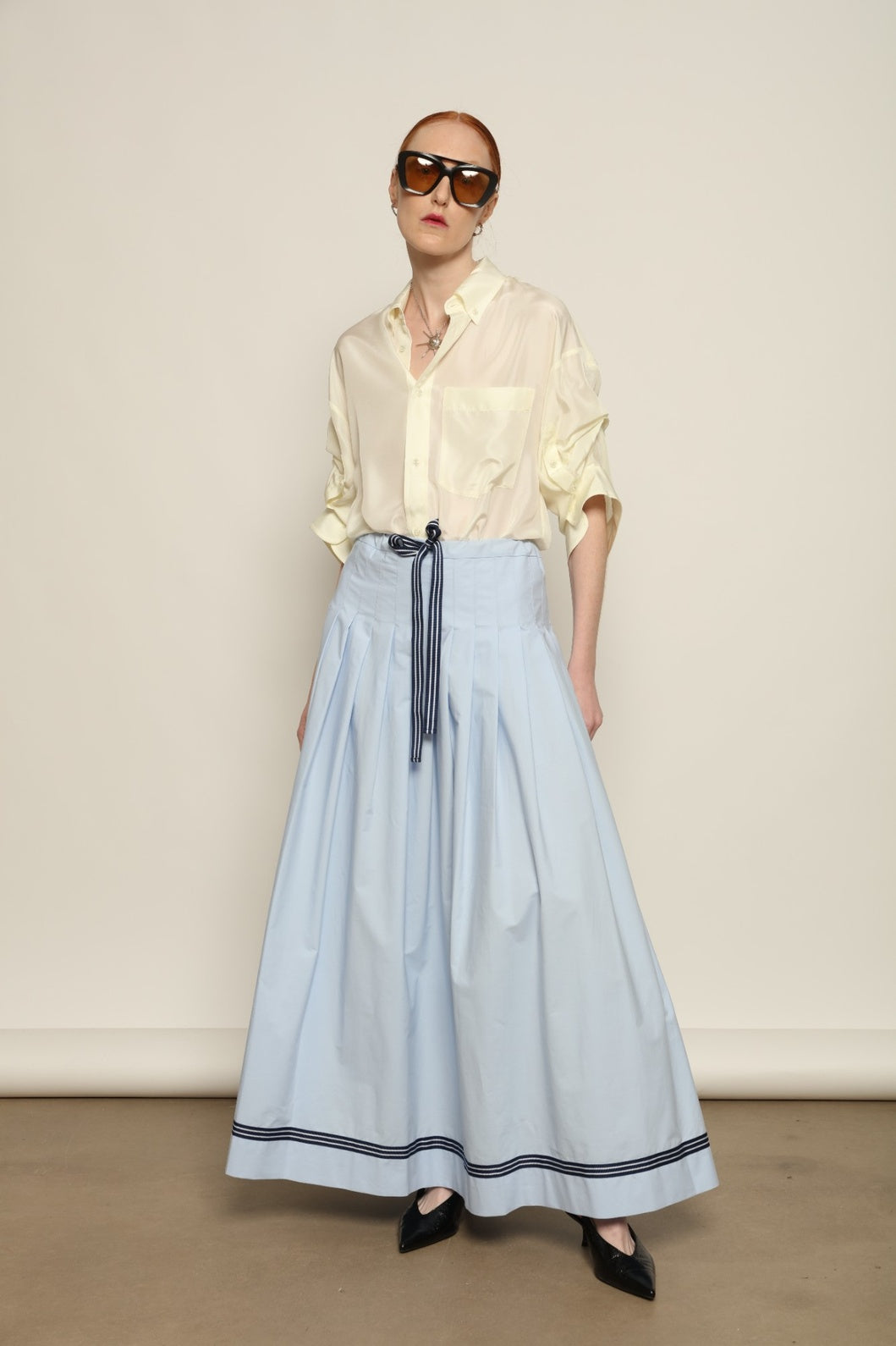 The Blue Skirt - Les Vacances d'Irina