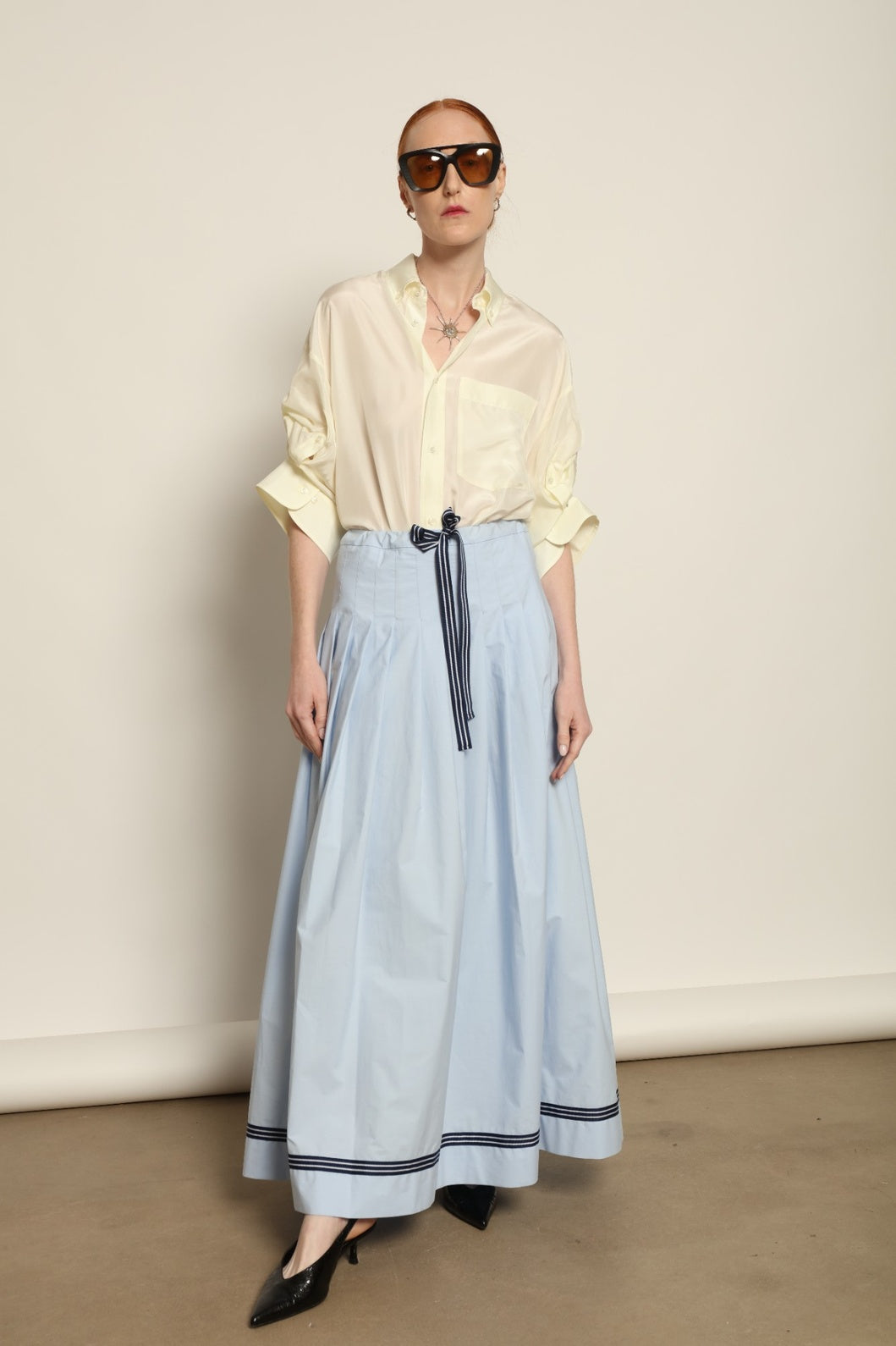 The Blue Skirt - Les Vacances d'Irina