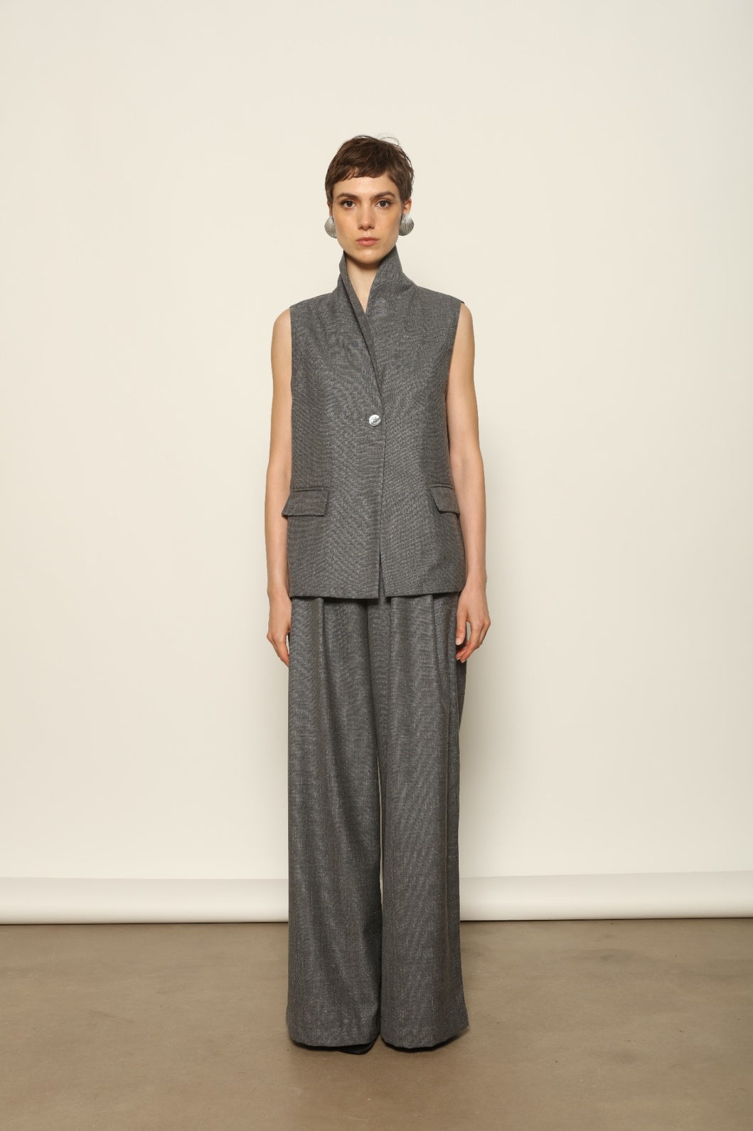 Parigi Grey Off-White Trousers - House of Woven Stories