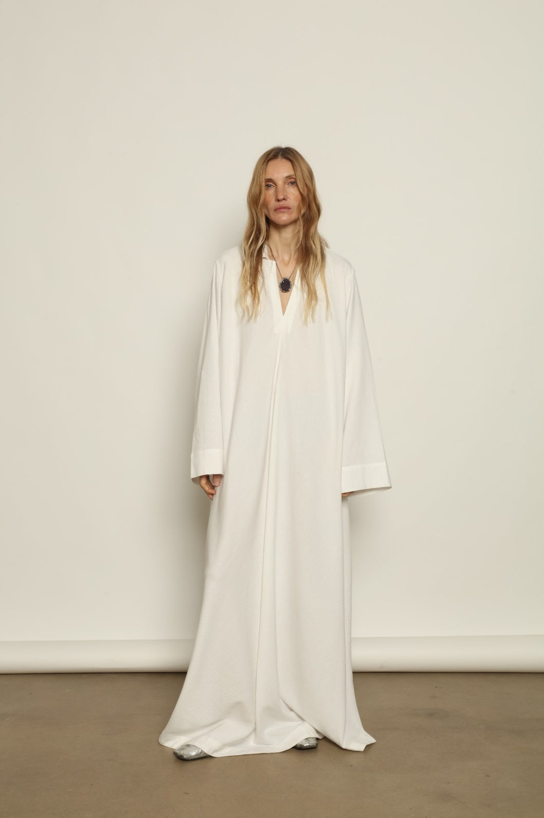The V-Neck Ecru Flatweave Cotton Caftan - Marrakshi Life