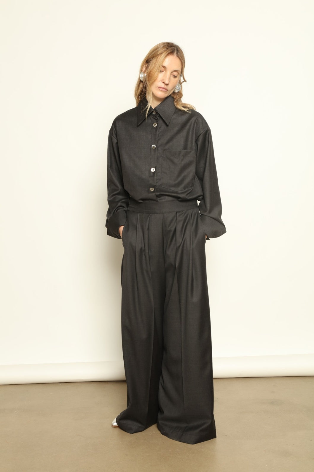 Anthracite Oscar Merino Wool Shirt - House of Woven Stories