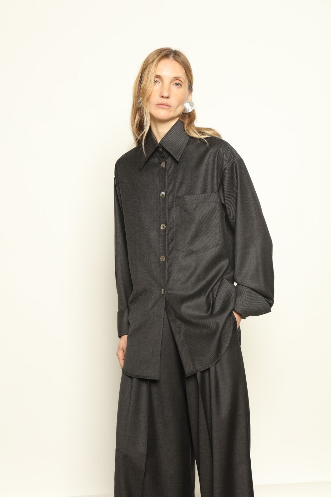 Anthracite Oscar Merino Wool Shirt - House of Woven Stories