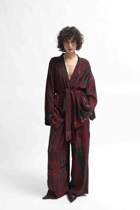 Gorana Aegean Kimono Suit by House of Woven Stories, relaxed silk kimono cut from hand-dyed antique saris using the Shibori technique, showcasing a one-of-a-kind, effortless silhouette. Last piece available.