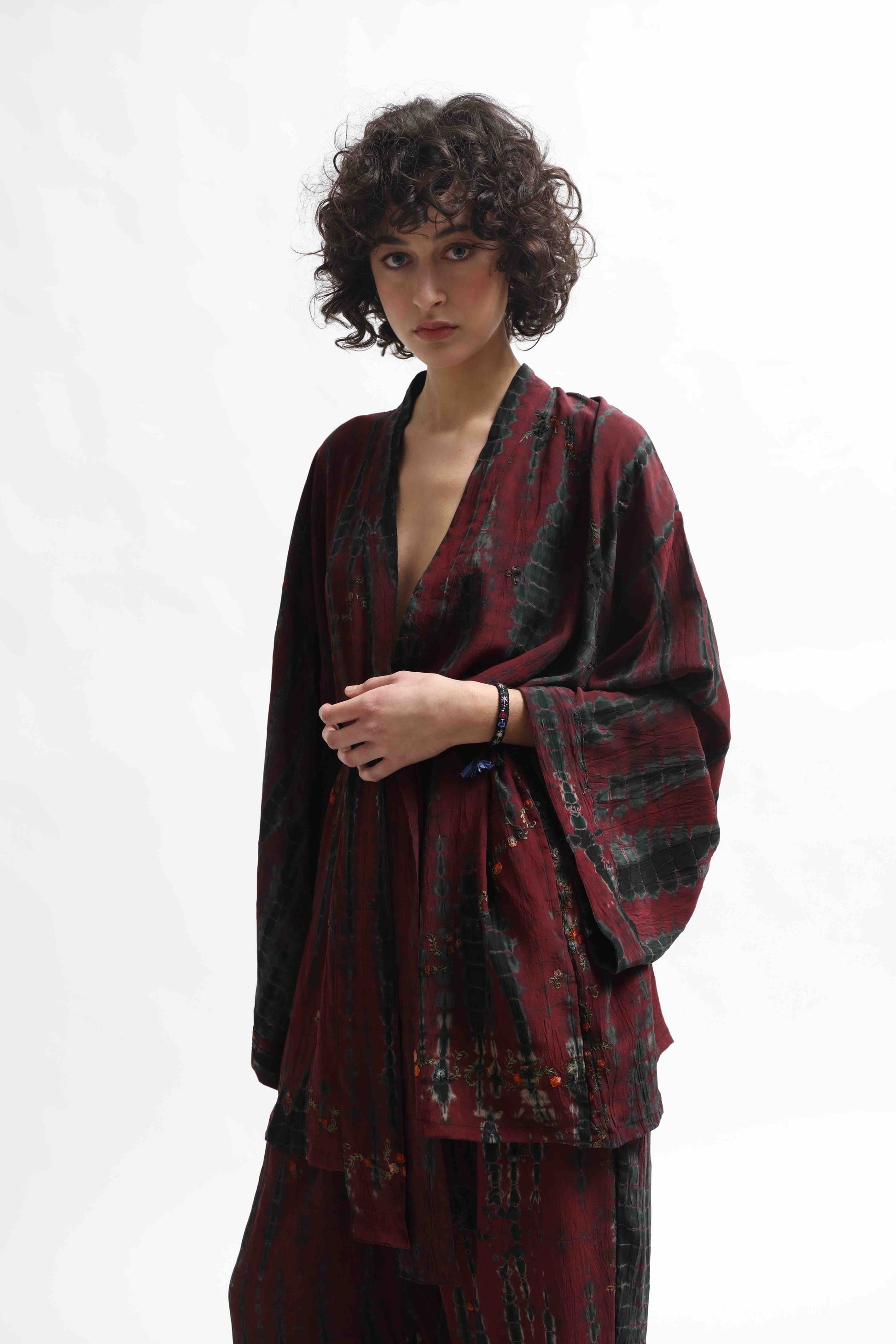 Gorana Aegean Kimono Suit by House of Woven Stories, relaxed silk kimono cut from hand-dyed antique saris using the Shibori technique, showcasing a one-of-a-kind, effortless silhouette. Last piece available.