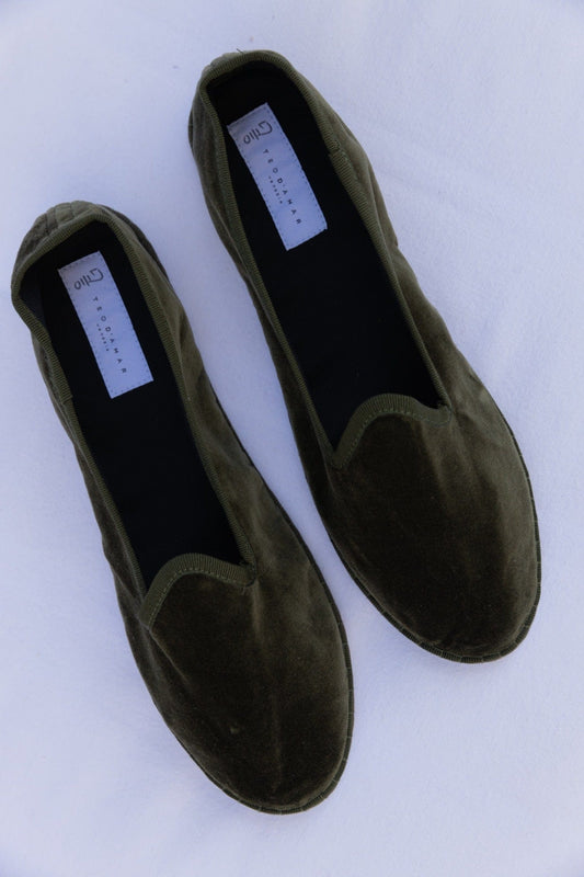 Bosco Venetian Slippers by Teod’amar, handmade in Venice from upcycled luxury fabrics with recycled rubber soles. Timeless, sustainable, and crafted with care.