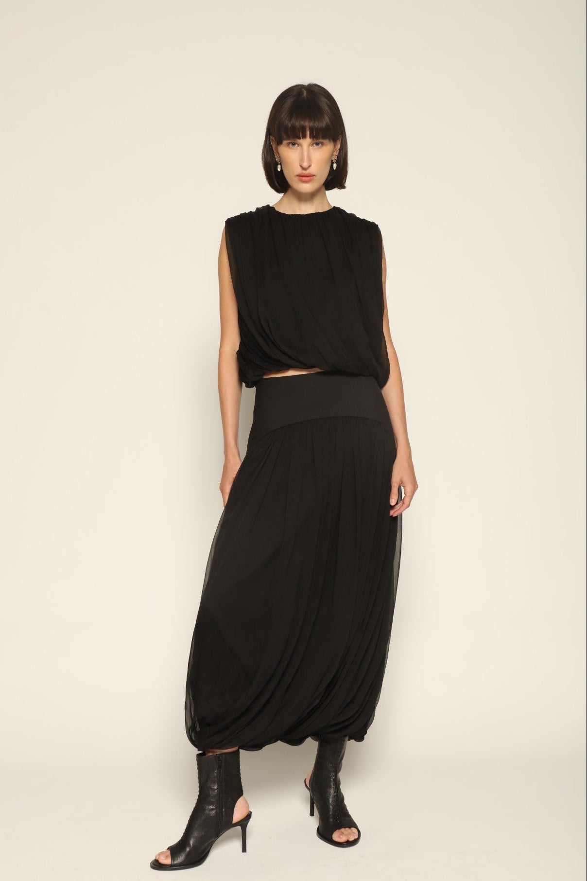 Twisted Suri Skirt - Abadia