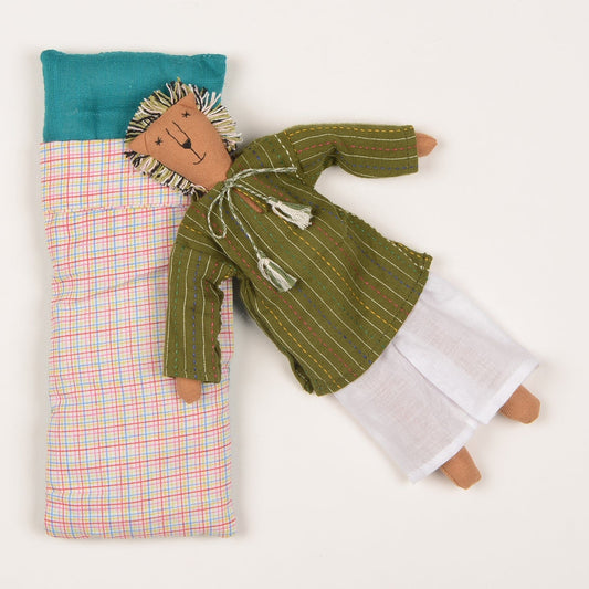 Kom Mini lion cloth doll handcrafted from upcycled fabric by Afghan refugee women for sustainable fashion. The brand is SilaiWali and it's available at House of Woven Stories.