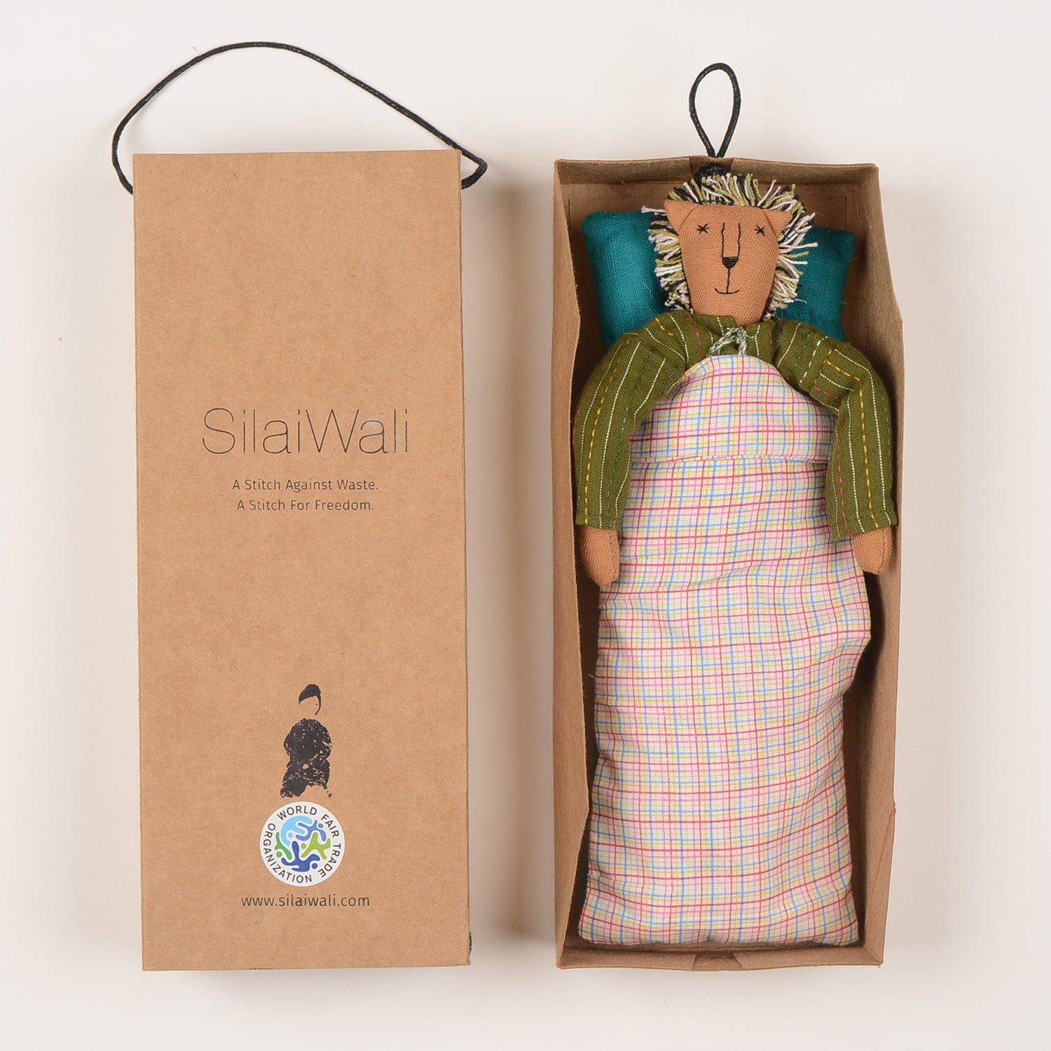 Kom Mini lion cloth doll handcrafted from upcycled fabric by Afghan refugee women for sustainable fashion. The brand is SilaiWali and it's available at House of Woven Stories.