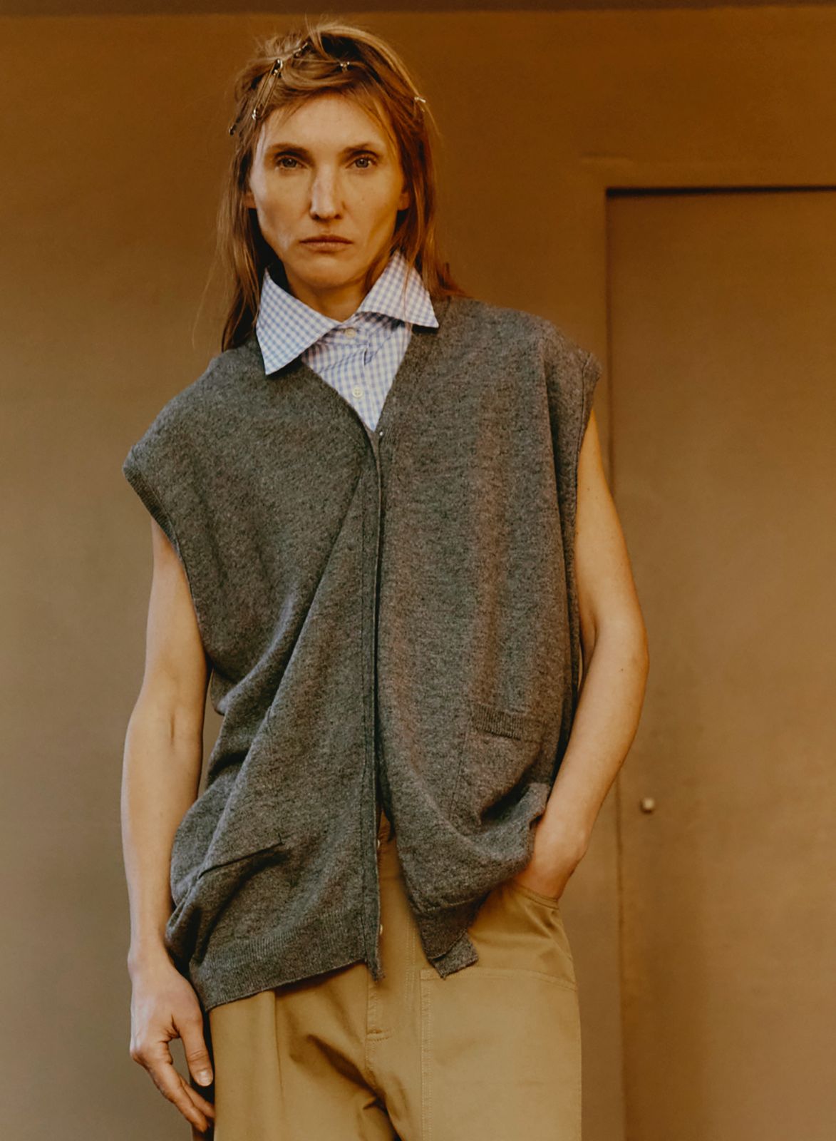 Maison Jejia Maddy Gilet in light grey with a soft textured finish and sleeveless silhouette for cold season layering, curated by House of Nomad Stories
