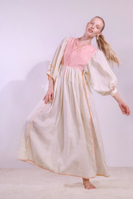Serafina Dress by Supernaturae – handwoven silk kaftan in pink-violet tones, featuring natural plant dyes and artisanal crochet details. Lightweight, one-size fit, crafted in Mexico.