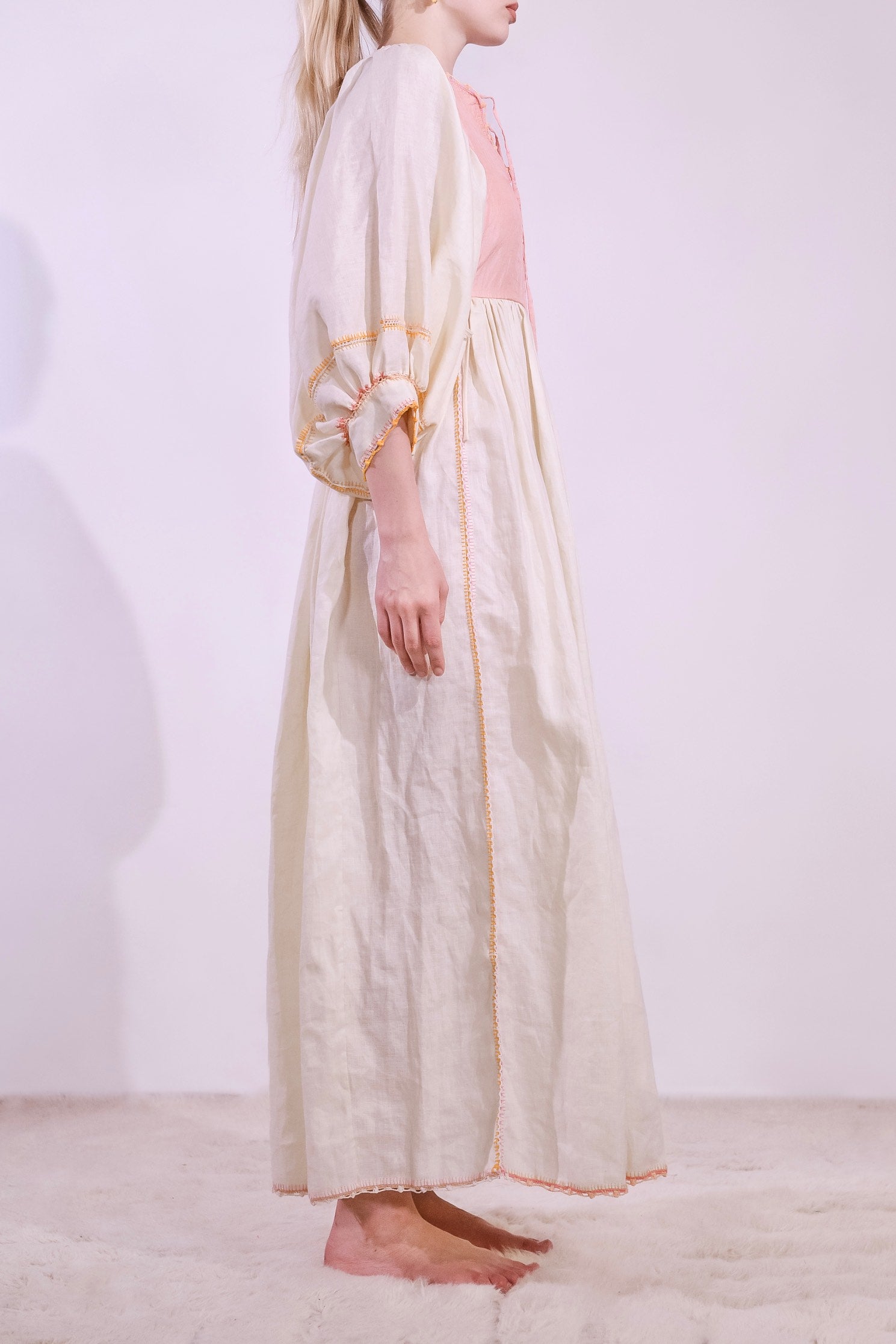 Serafina Dress by Supernaturae – handwoven silk kaftan in pink-violet tones, featuring natural plant dyes and artisanal crochet details. Lightweight, one-size fit, crafted in Mexico.