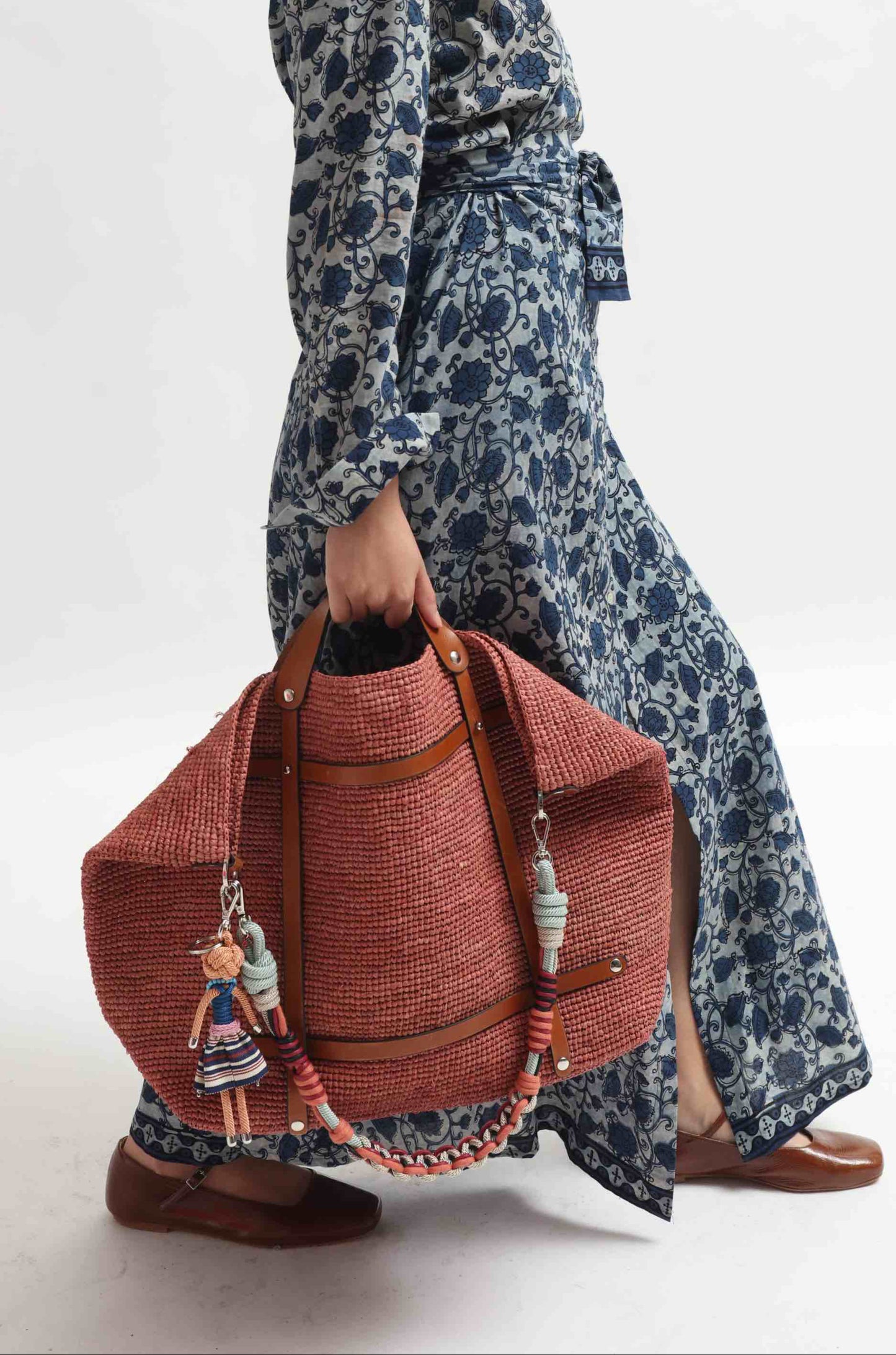 Silk shirt dress with Ajrakh block print by Obidi, crafted from upcycled antique saris. Features a mandarin collar, side pockets, and matching belt. Handcrafted, one-of-a-kind piece from the House of Woven Stories collection.