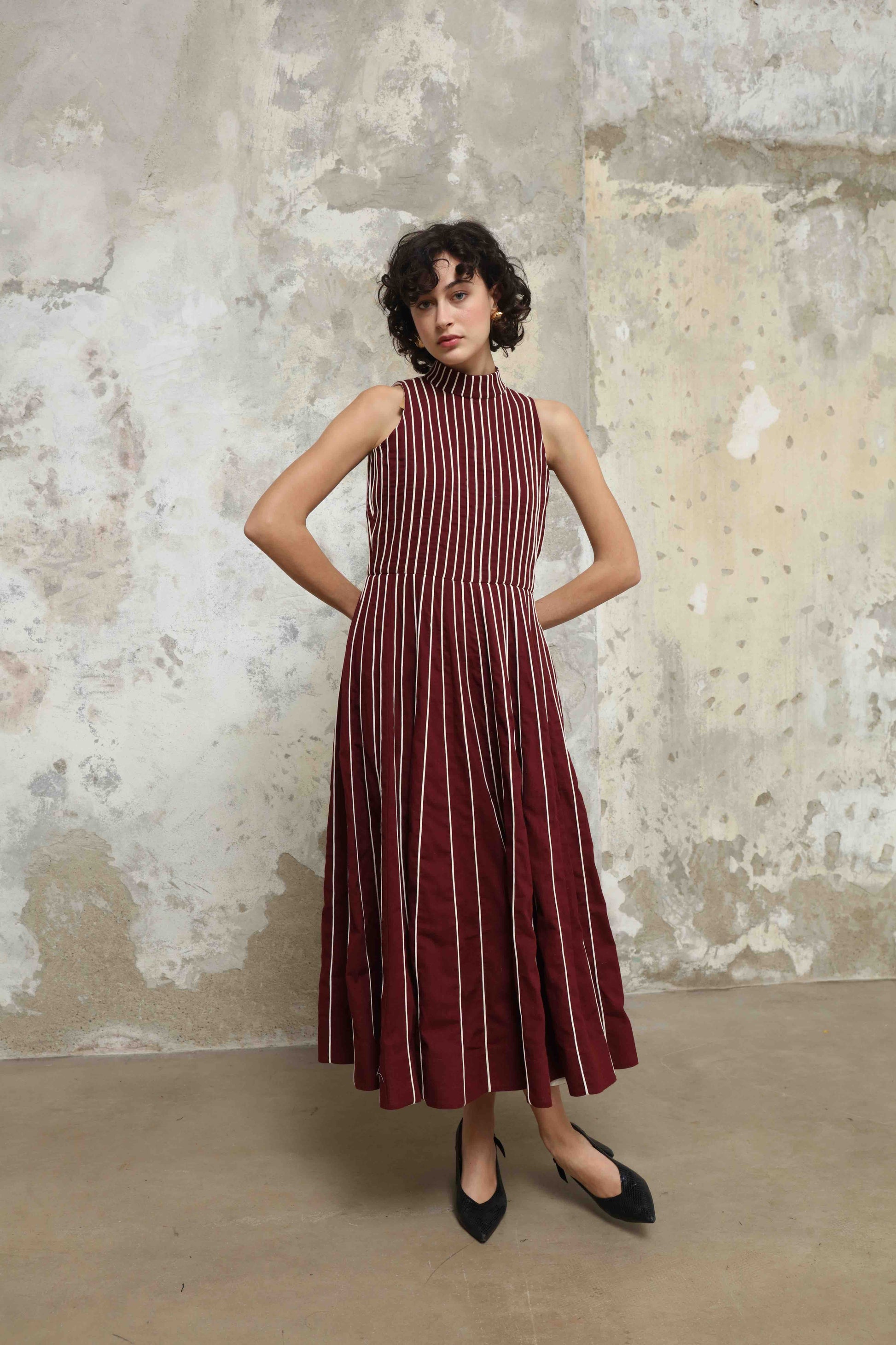 Thakur Dress by Ka-Sha – long striped hand-dyed Kala Cotton dress with front-open design. A sustainable, artisanal piece blending tradition and modern style. Part of House of Woven Stories selection.