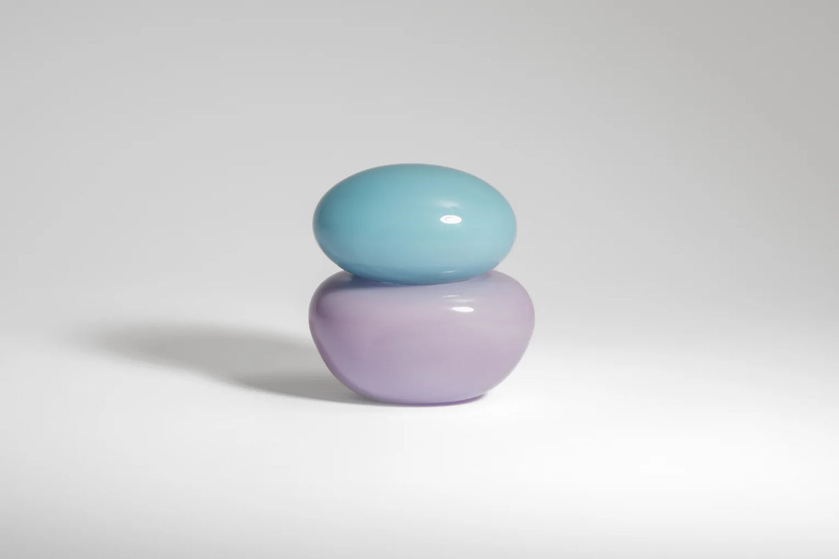 Bonbonniere Mini by Helle Mardahl Studio in Ice Blue and Lavender, handmade glossy glass keepsake box with rounded form and delicate colour combination from House of Nomad Stories.