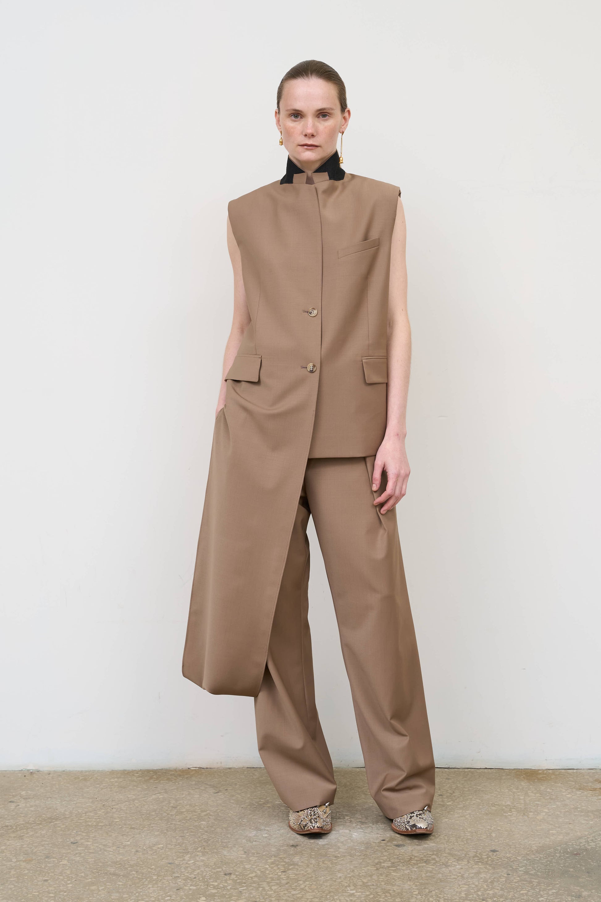litkovska-wool-blend-deconstructed-beige-vest-scarf-detail-architectural-tailoring-house-of-woven-stories